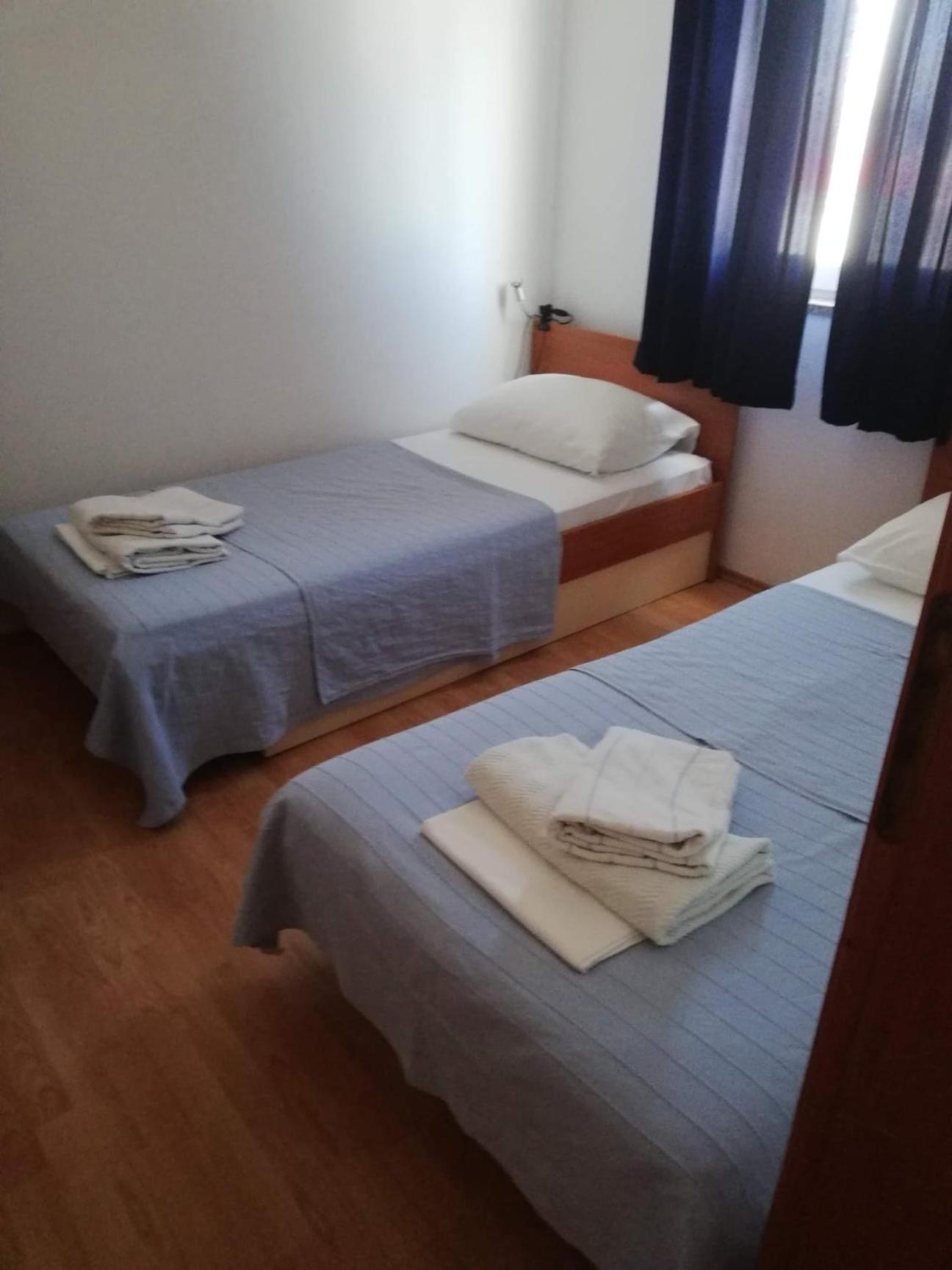 Apartments Burcul Pag Pag Town Exterior foto